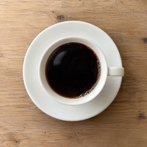 深煎りのドリップコーヒー。黒に近い濃さ